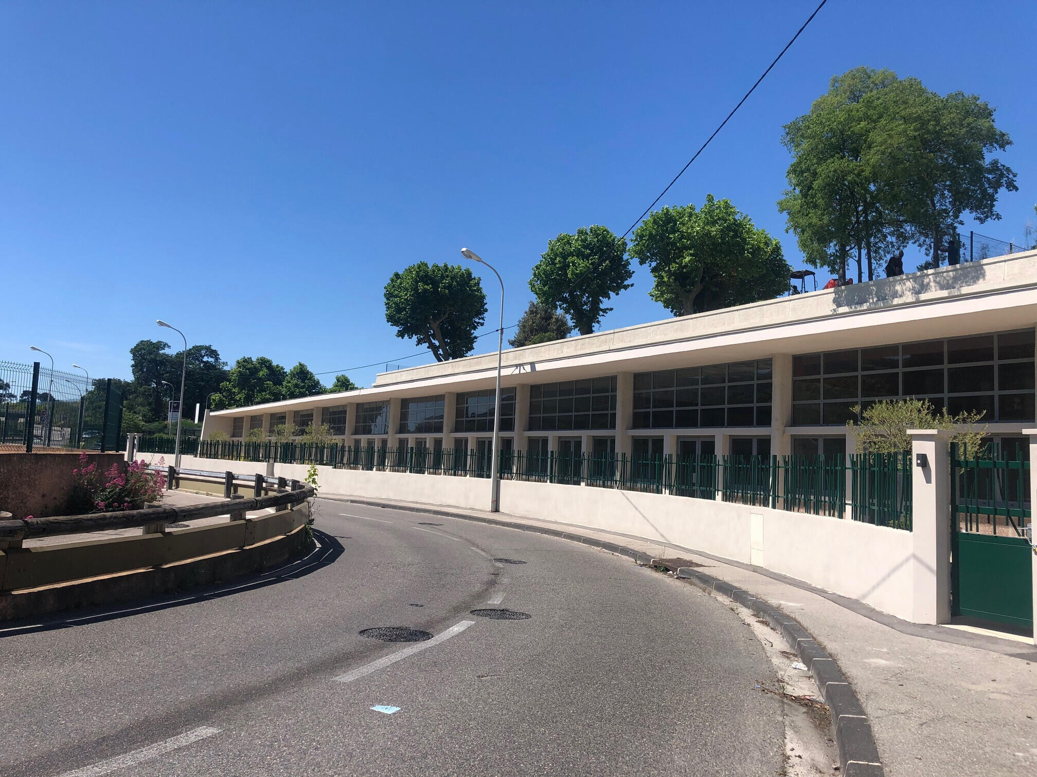 Vente immeuble de bureaux locaux à Marseille 13011