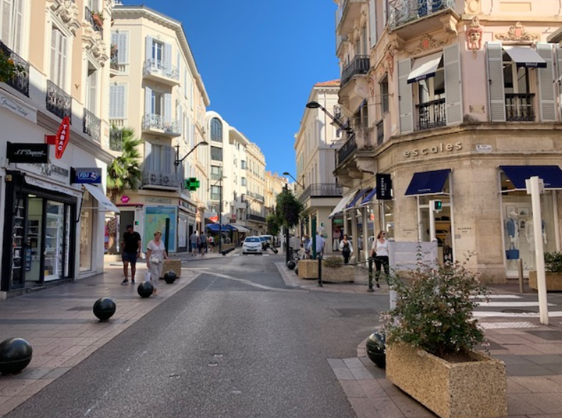 Cède boutique 45m² proche rue d'Antibes à Cannes