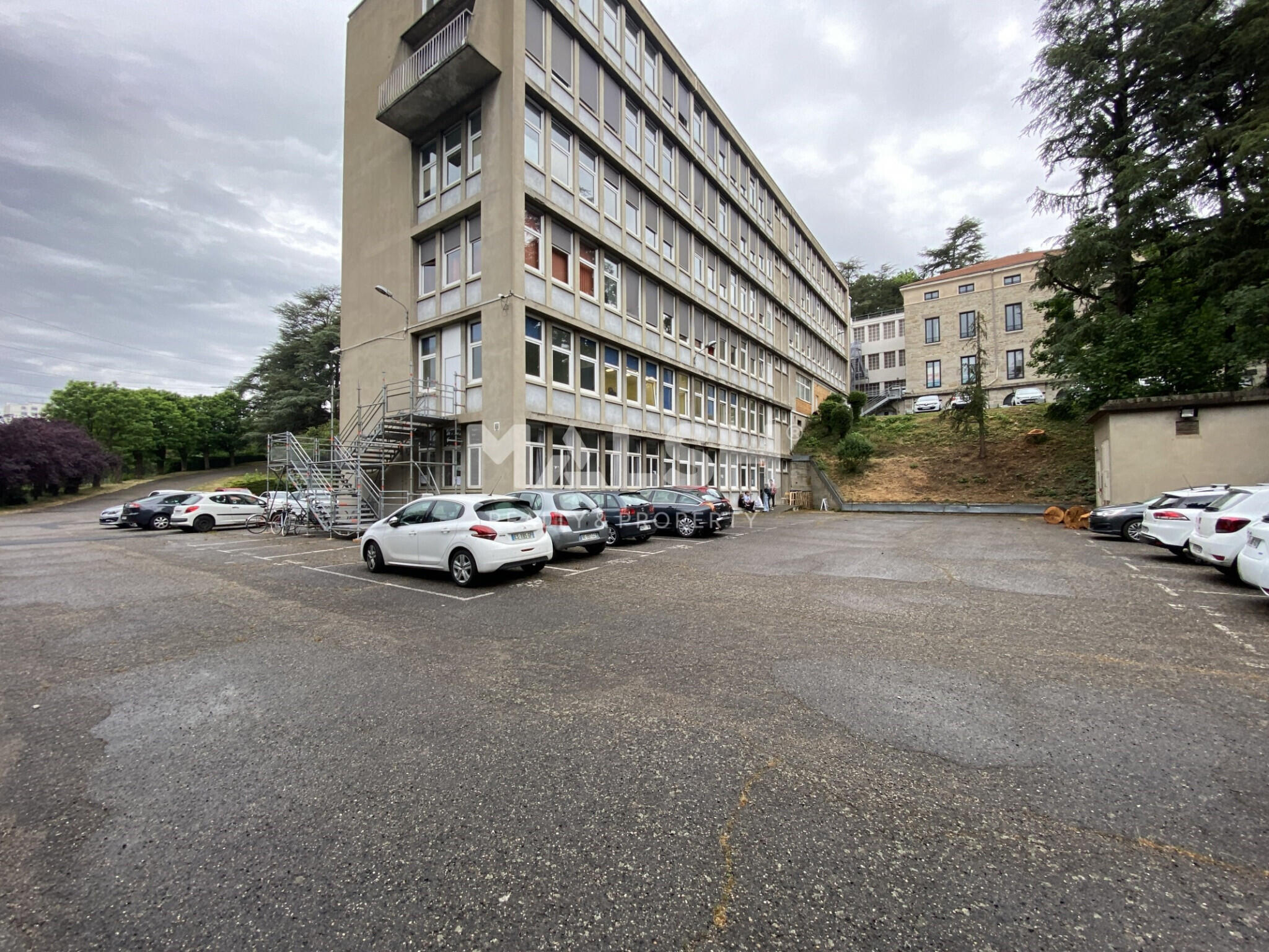 Bureaux de 500m² à louer prox centre St Etienne