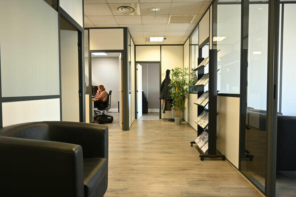 Vente bureaux rénovés de 322m² + parkings à Lyon