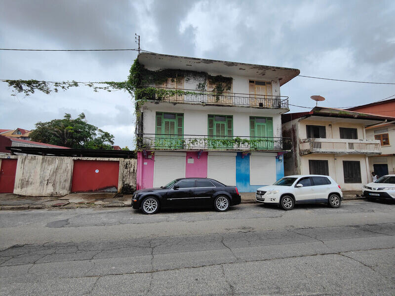 Immeuble R+2 de 6 lots à vendre à Cayenne