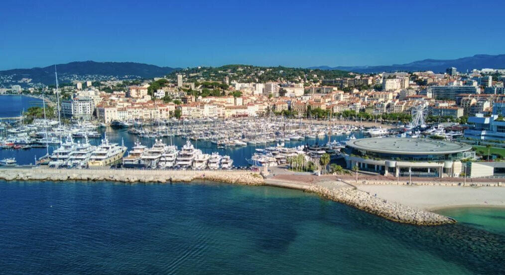 Vente magnifique restaurant à Cannes bord de mer