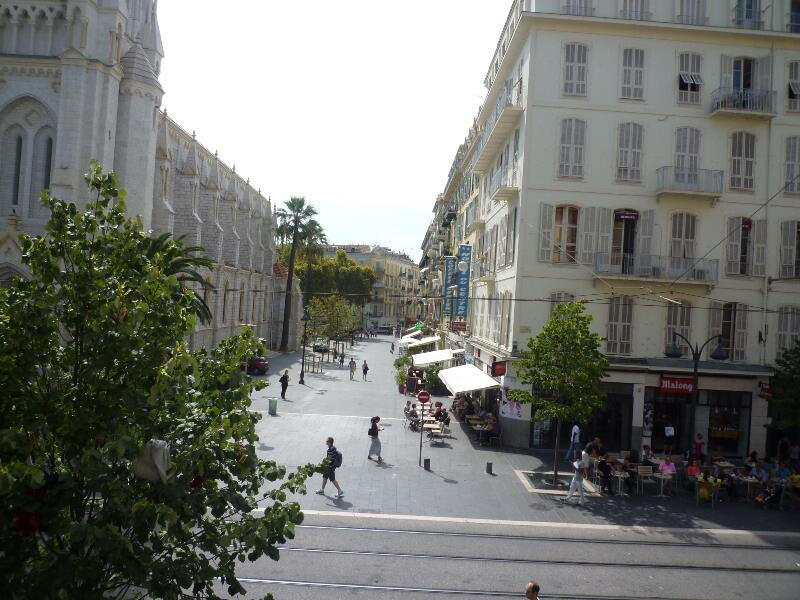Location bureau de 69m² avenue Jean Médecin à Nice