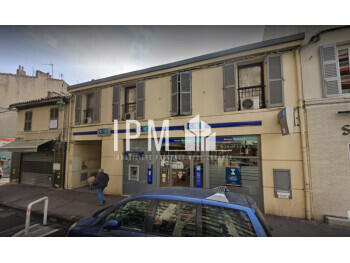 A louer local commercial 165m² ST LOUP 13010