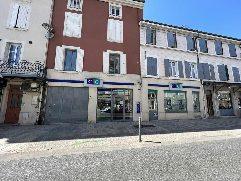 Local commercial 225m² à louer à Bourg-lès-Valence