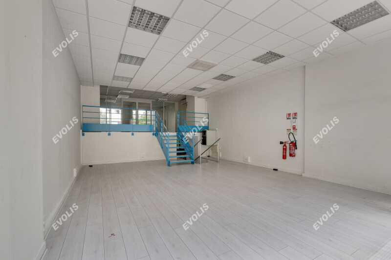 Vente bureaux 157m² à Paris métro Corentin Cariou