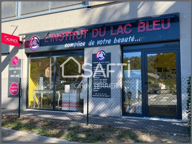 A louer local commercial 79m² centre Charavines