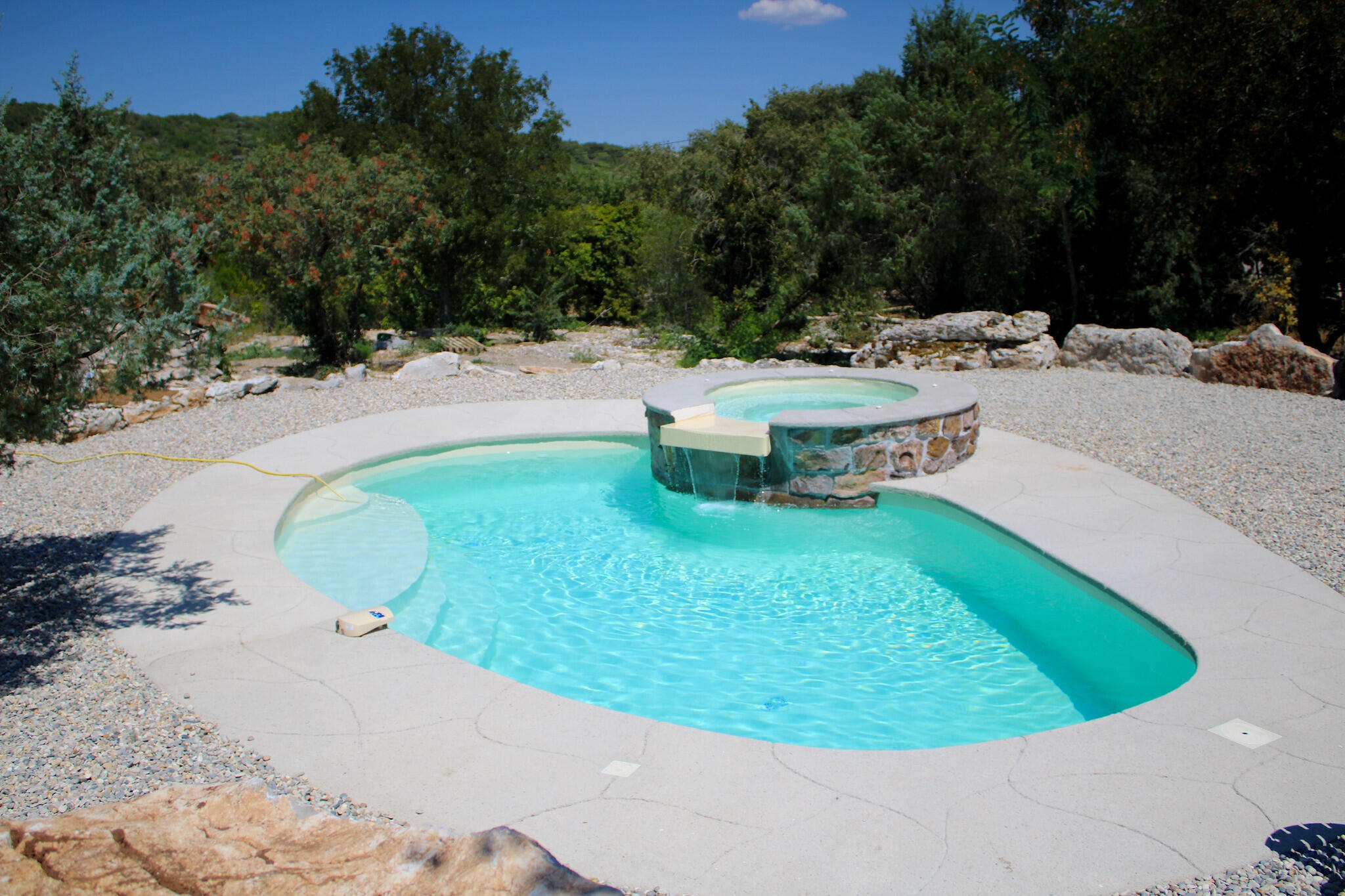 Fabrication, vente, installation piscines Ardèche