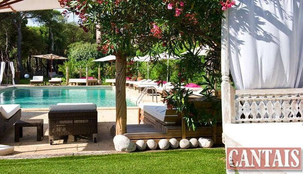 Vente hôtel restaurant bar piscine en Côte d'Azur