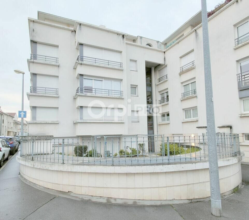 Bureau  145m² RDC à vendre à Reims Avenue de Paris