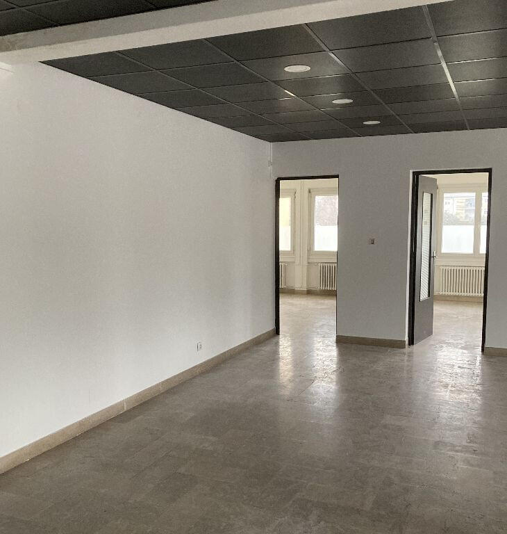 Bureaux avec showroom 170m² à Bourg en Bresse  