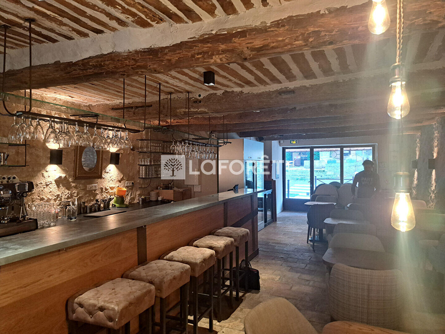 Vente restaurant bar à vin licence IV en Luberon