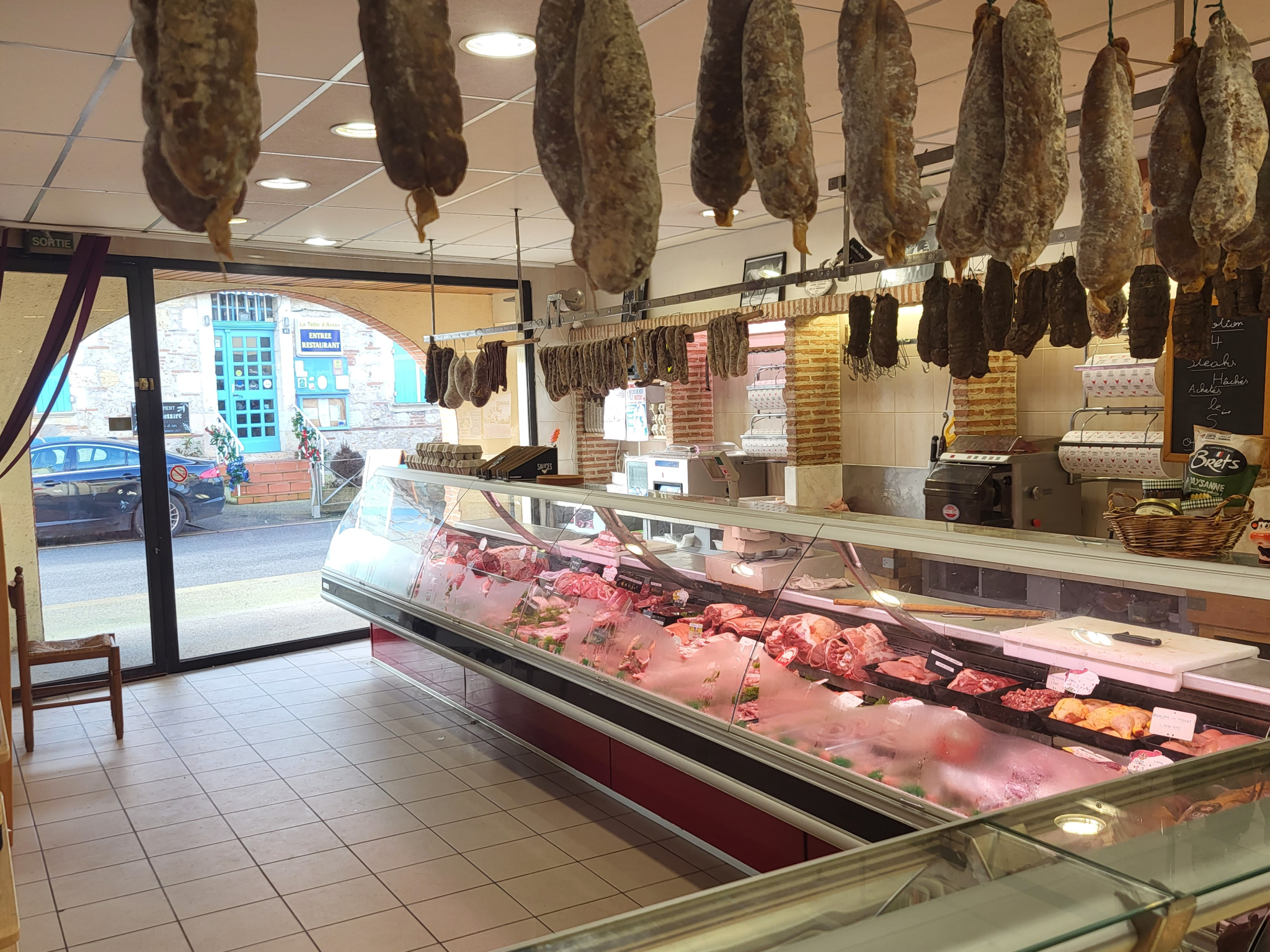 Vente superbe boucherie charcuterie à Agen