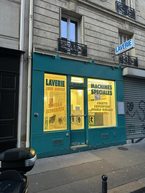 Vend murs de boutique libres de 80m² à Paris 12