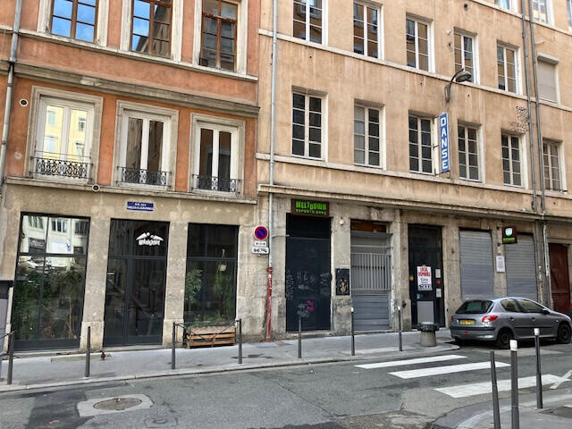 A louer local 69001 Rue des Tables Claudiennes 