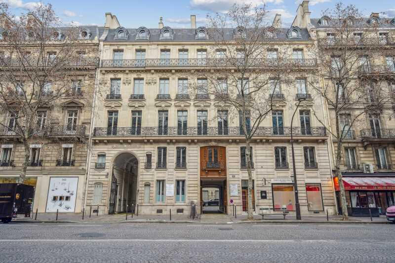 A louer bureaux haussmanniens 364m² à Paris
