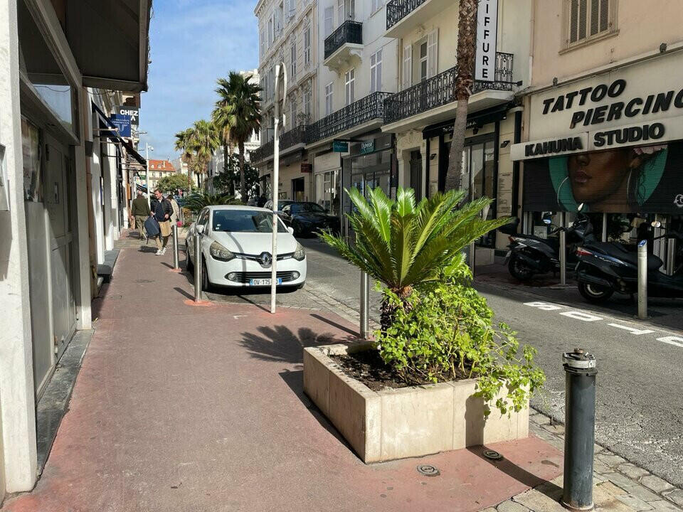 AV snack à deux pas de la rue d'Antibes Cannes