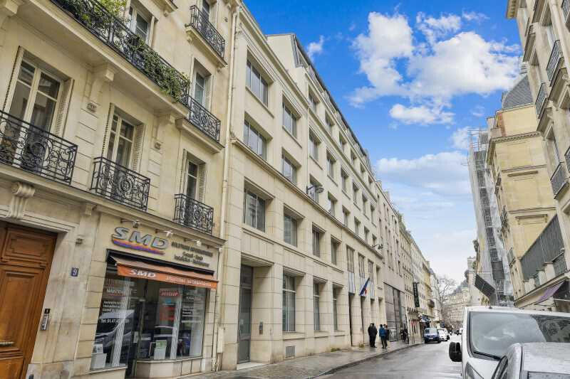 A louer bureaux 661m² R+5 à Paris Madeleine 75008