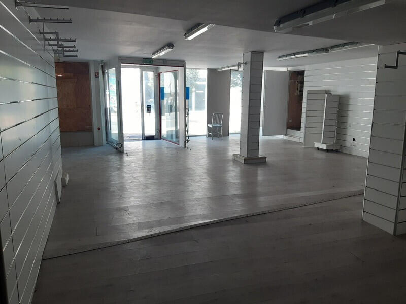 A vendre local commercial 400m² proche Angoulême