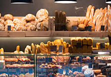 AV superbe boulangerie en angle Paris Rive Droite