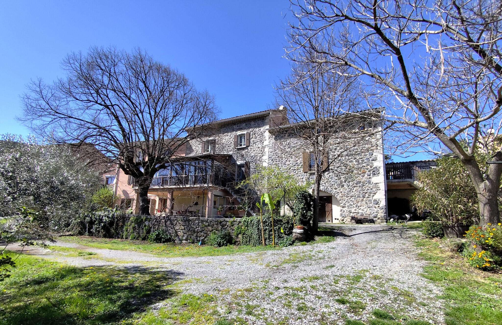 Vente gites et chambres d'hôtes en Ardèche