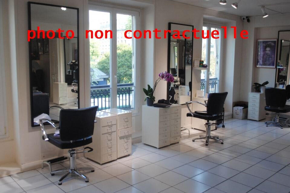 A vendre salon de coiffure à Saint-Alban-Leysse