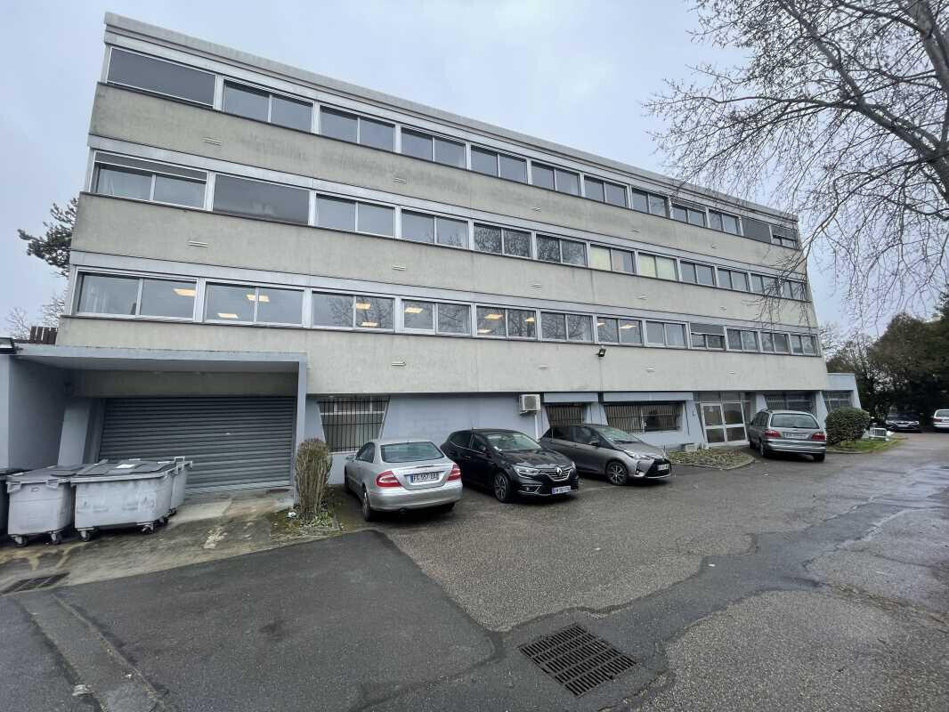 A louer bureaux 64m² à Igny D444 A6 A10