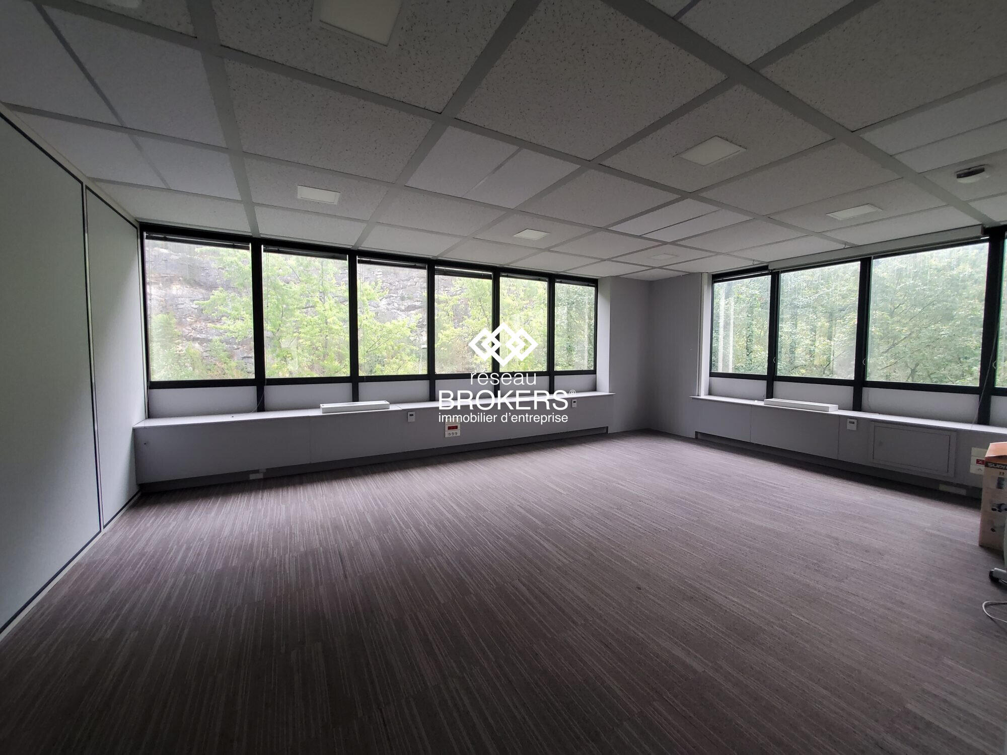 Vente bureaux 1100m² en monopropriété à Annecy