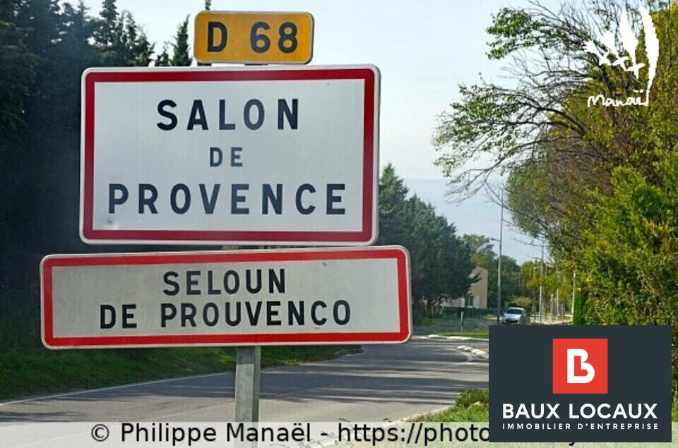 Vente bureaux de 154m² avec cour Salon-de-Provence