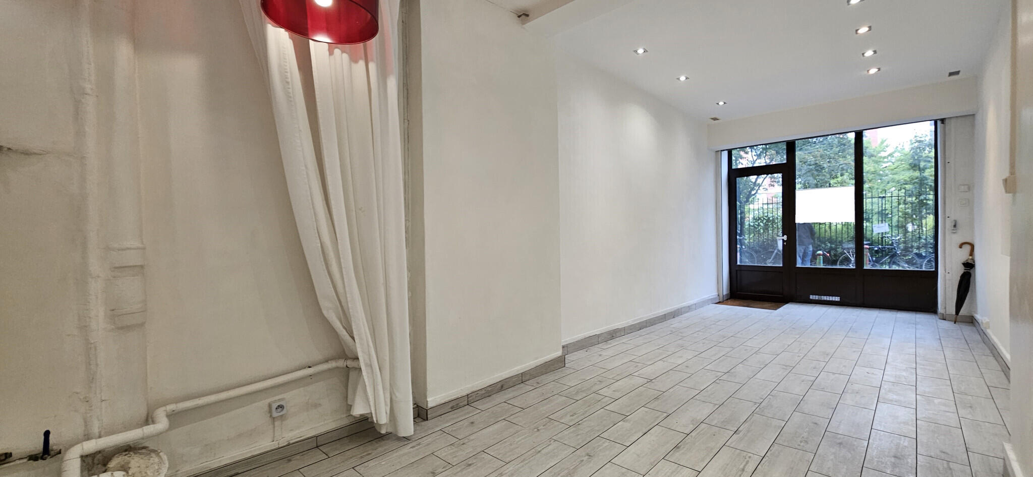 A louer boutique 35m² Fbg Saint Antoine 75011