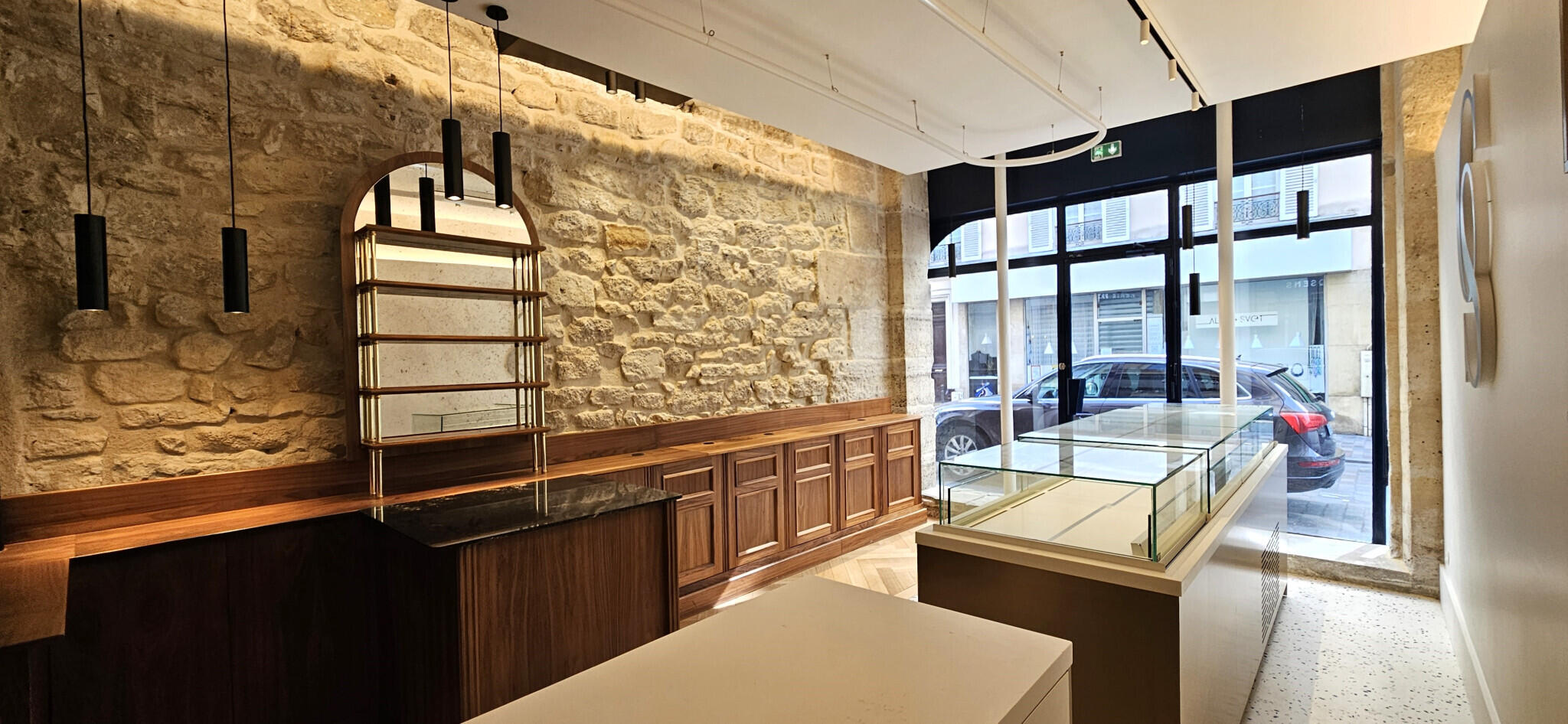 A louer boutique 40m² à Paris 75012 Place Aligre A louer boutique 40m² à Paris 75012 Place Aligre