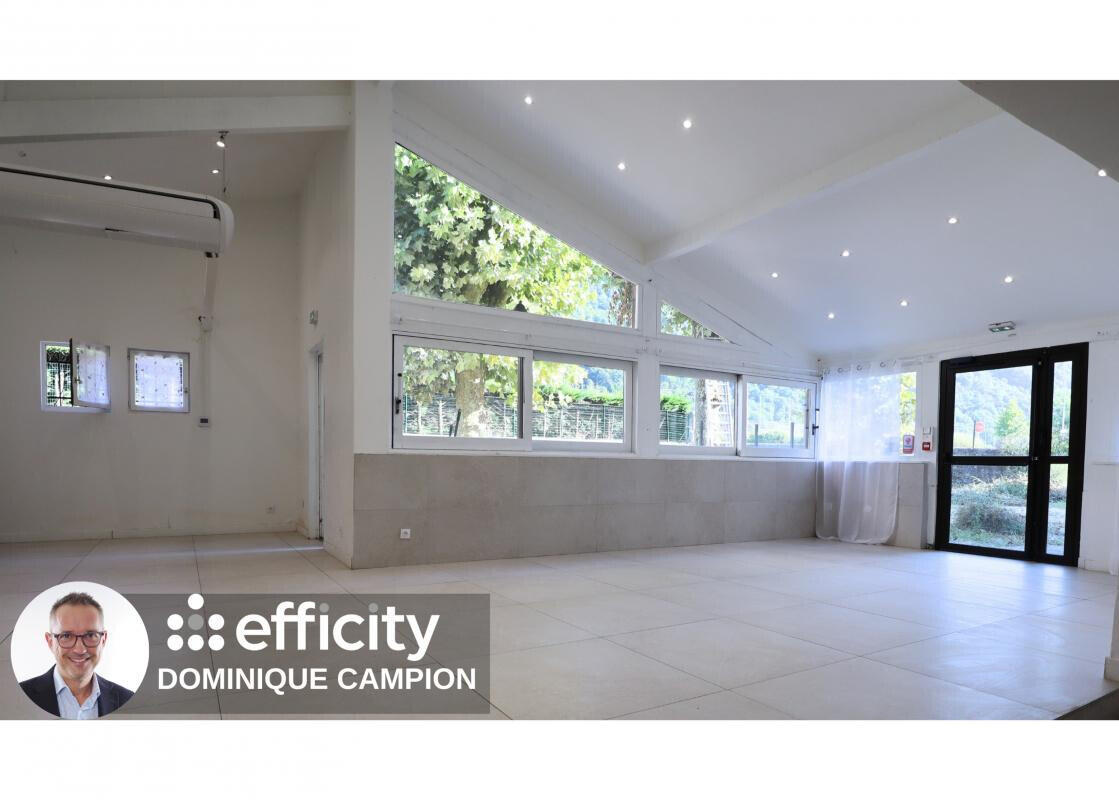 Vente local commercial 180m² sur 754m² à Domène