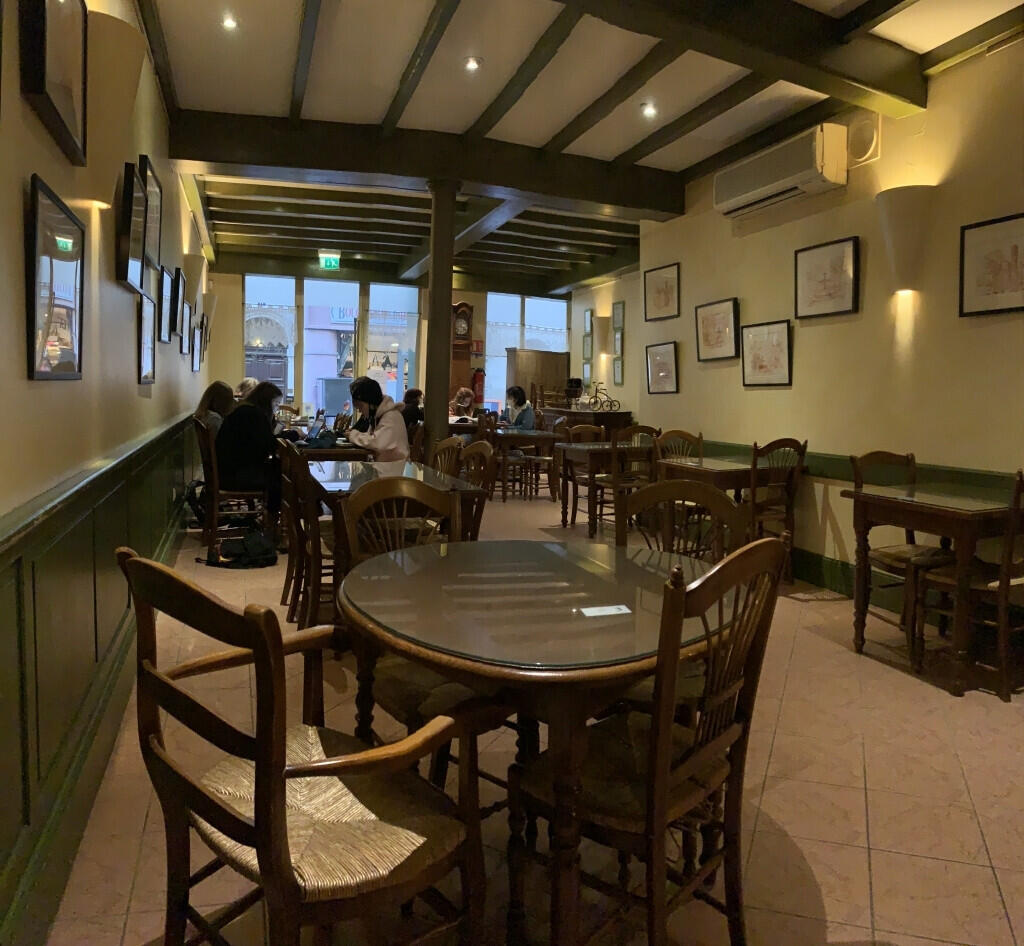 Boulangerie à vendre, citée touristique du Gard