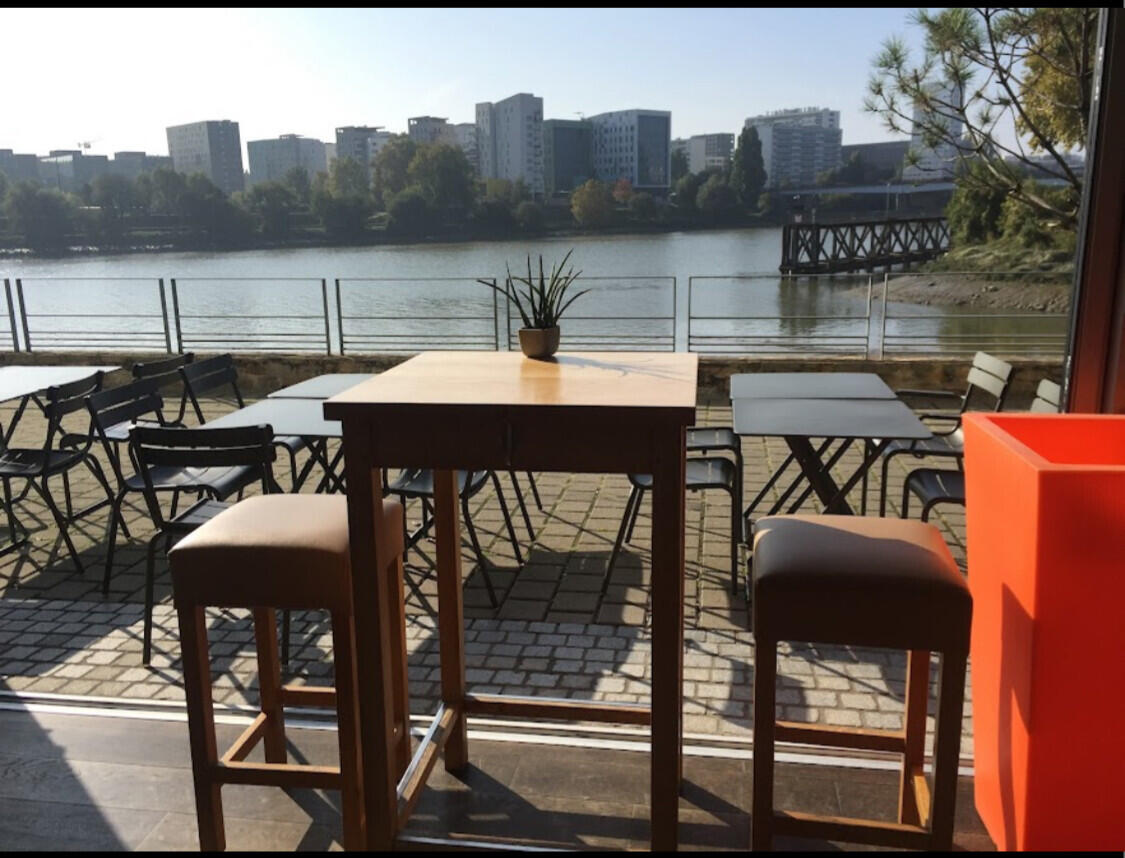 Vente local 420m² EuroNantes Pré Gauchet Vente local 420m² EuroNantes Pré Gauchet