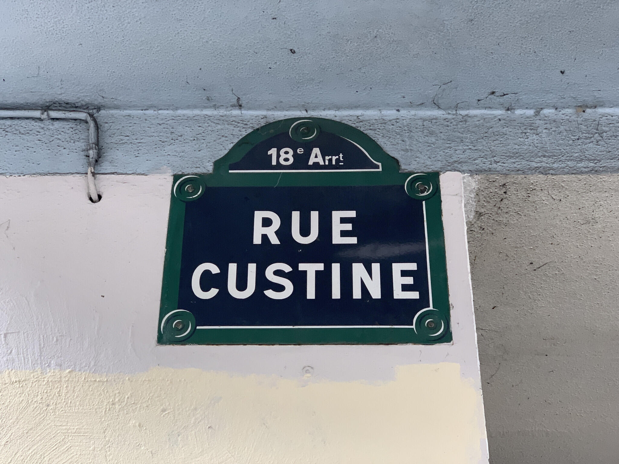 Location boutique 75m² rue Custine 75018 Paris