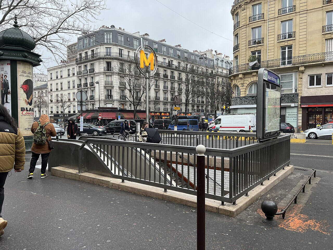 AV murs commerciaux libres 75018 Paris Goutte d'Or