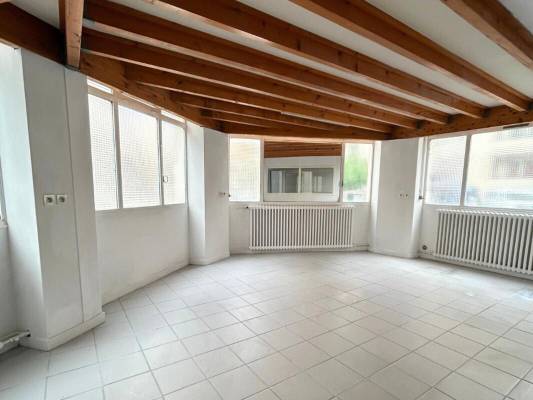Vente local commercial 233m² Rue Chevreul Lyon 7e
